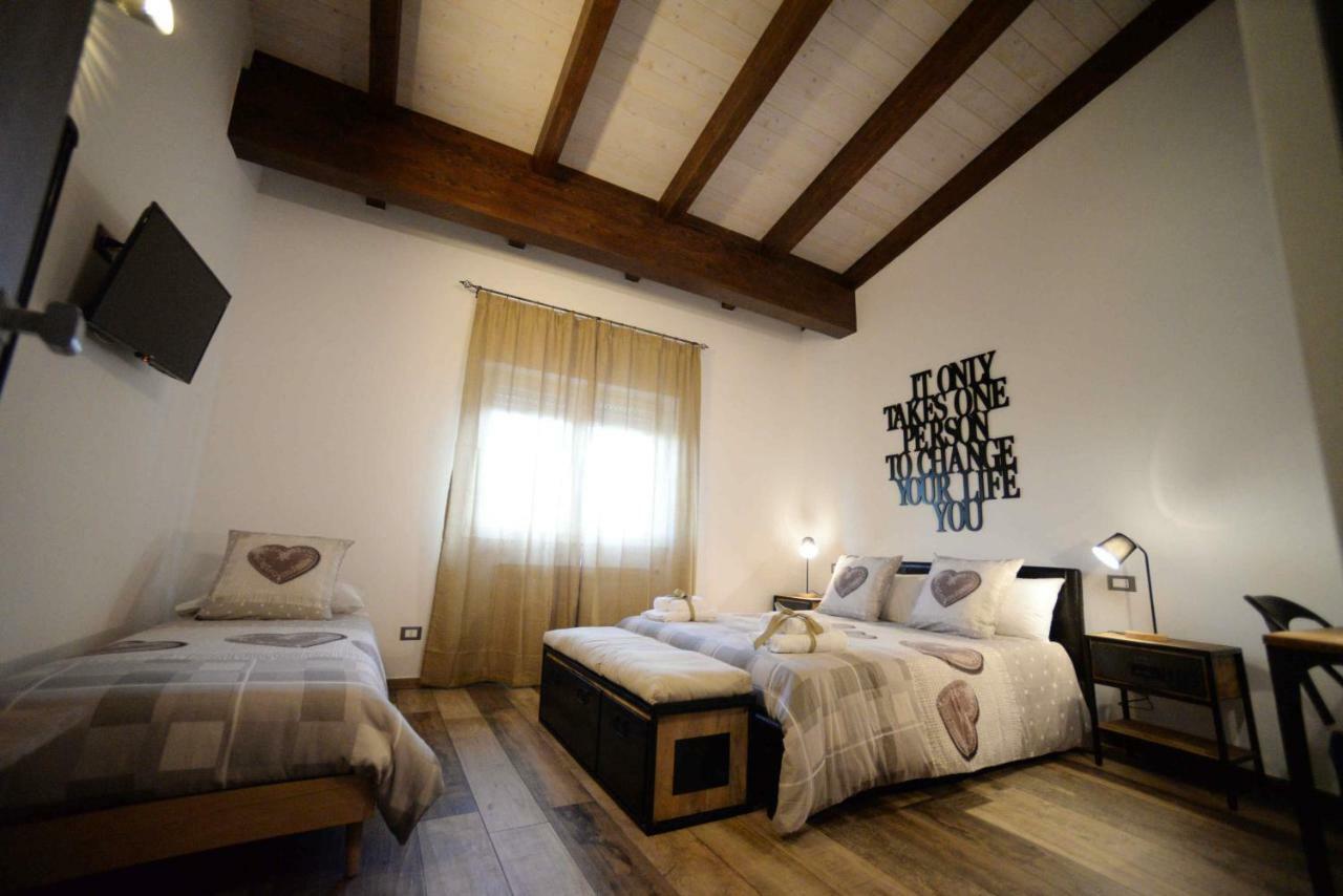 Hotel Cristiano à Cosenza Extérieur photo